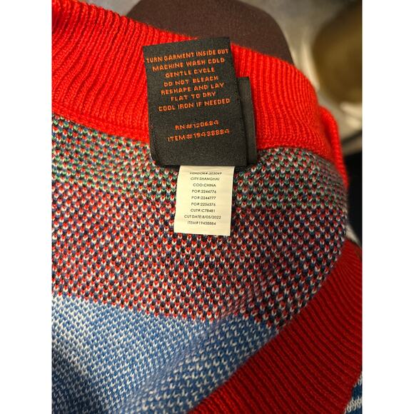 EUC Sanrio Hello Kitty and Friends Kawaii Icons Gingham Women's Vest Medium - Picture 6 of 7